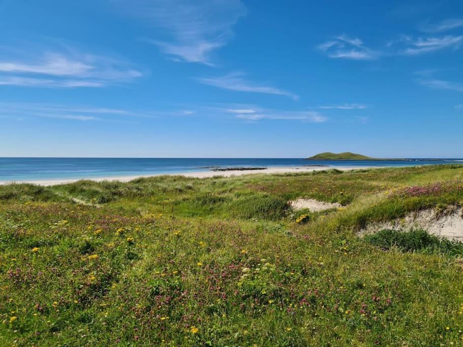 Loch An Eilean Pod Isle Of South Uist Pollachara Exterior foto