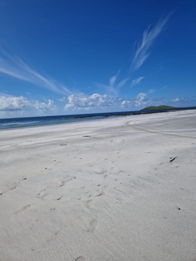 Loch An Eilean Pod Isle Of South Uist Pollachara Exterior foto