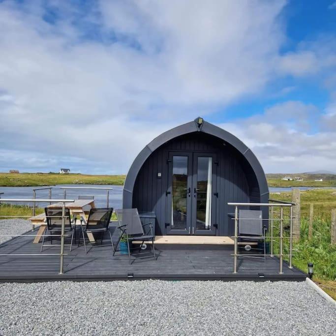 Loch An Eilean Pod Isle Of South Uist Pollachara Exterior foto