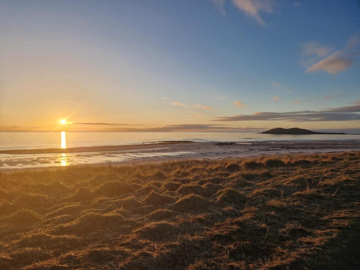Loch An Eilean Pod Isle Of South Uist Pollachara Exterior foto