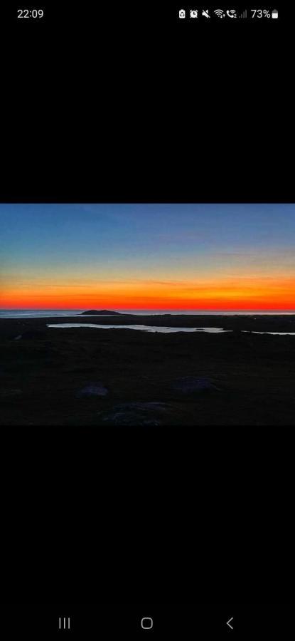 Loch An Eilean Pod Isle Of South Uist Pollachara Exterior foto