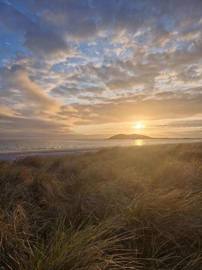 Loch An Eilean Pod Isle Of South Uist Pollachara Exterior foto